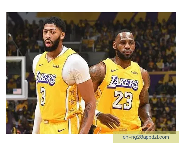 快船新援38分力助球队险胜掘金